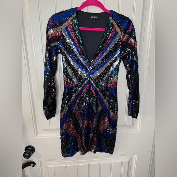 EXPRESS 🖤💙 Multicolor Sequins Mini Dress, Long Sleeves (small) - Picture 4 of 11